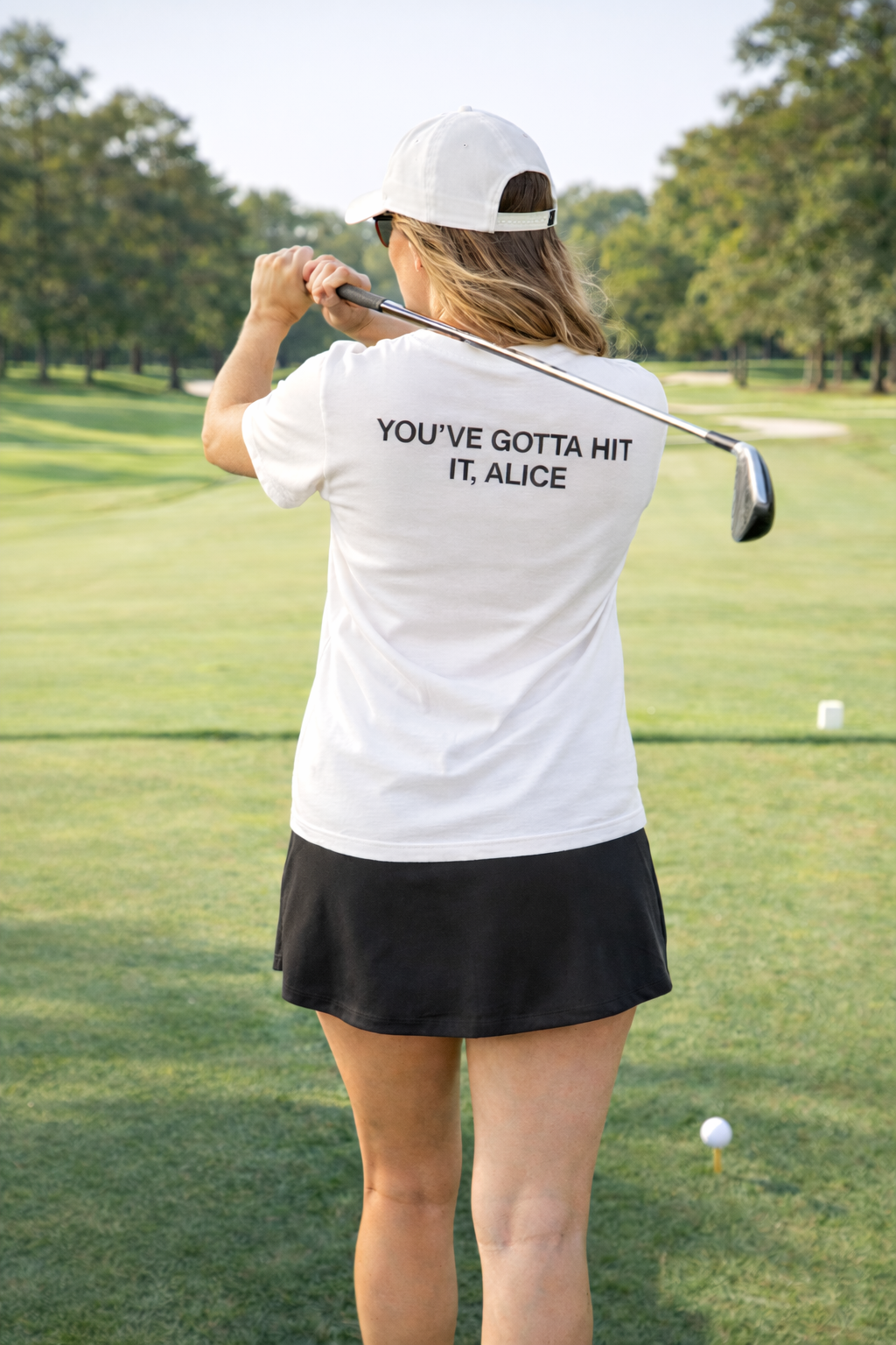 You've Gotta Hit It, Alice Tee